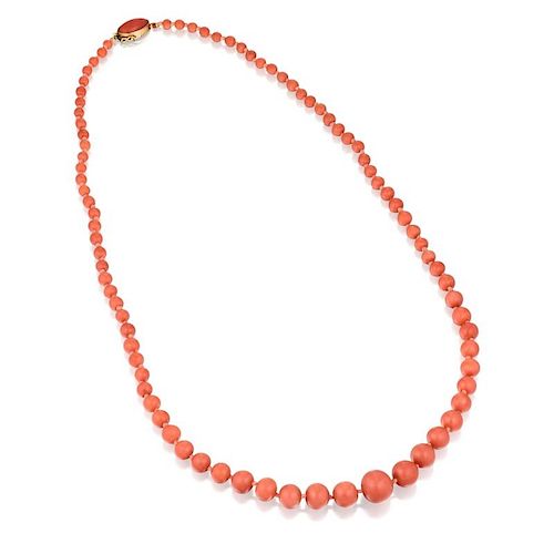 A Vintage Coral Bead Necklace