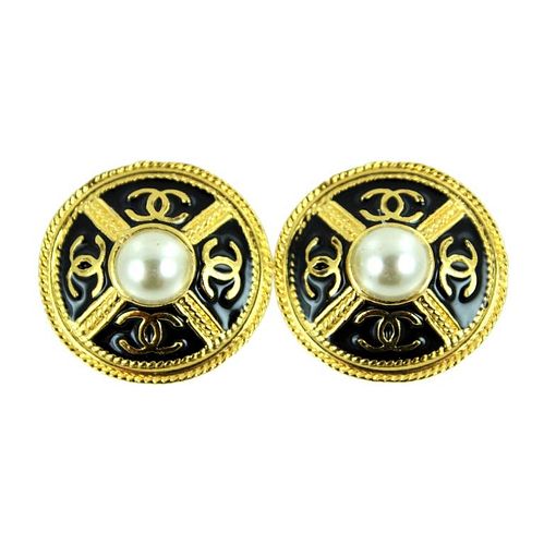 Pair Retro Chanel Faux Pearl Gold Tone Clip On