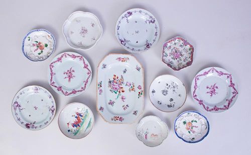 GROUP OF CHINESE EXPORT PORCELAIN WARES