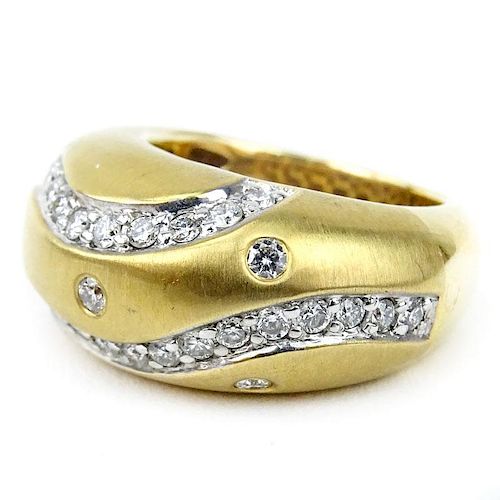Sonia Bitton Approx. 1.0 Carat Round Brilliant Cut Diamond, 14 Karat Yellow Gold Ring.