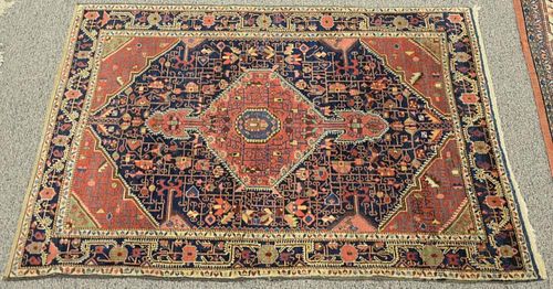 Oriental throw rug. 4'8" x 6'6"