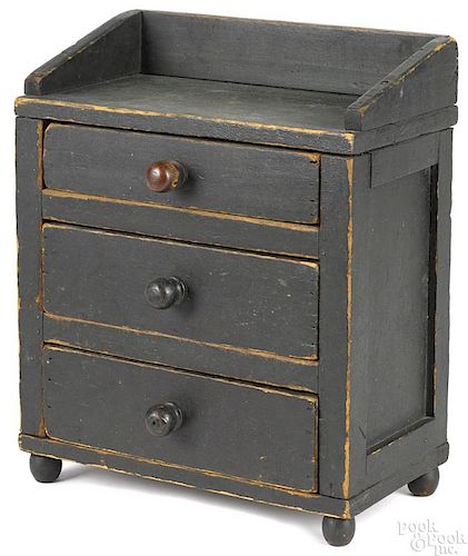 Miniature Pennsylvania painted chest of drawers