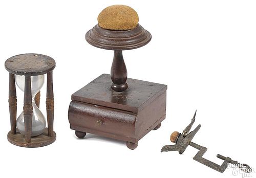 Two sewing items, 19th c.