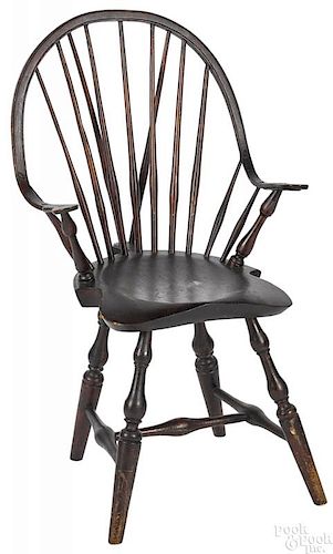 Continuous arm braceback Windsor chair