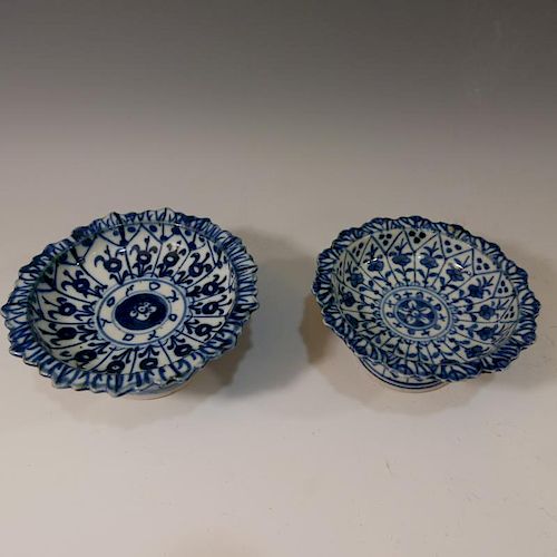 2 CHINESE ANTIQUE BLUE WHITE PORCELAIN TAZZA - MING DYNASTY