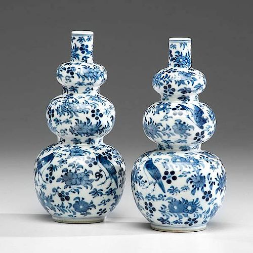 Chinese Kanxgi Porcelain Triple Gourd Vases 