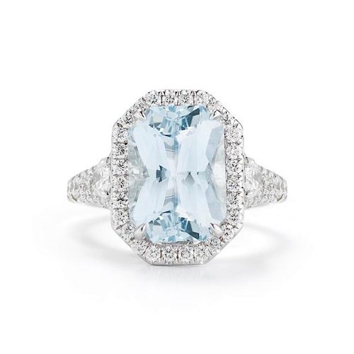 ICY BLUE SAPPHIRE RING