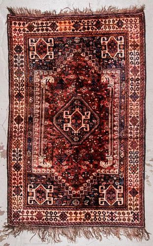 Semi-Antique Shiraz Rug, Persia: 5'6'' x 8'5''