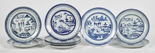 Eighteen Chinese export porcelain Canton