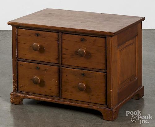Pine four-drawer stand, late 19th c.
