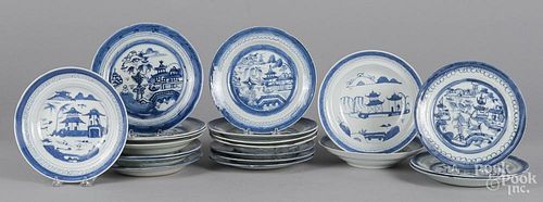 Twenty Chinese export blue and white plates