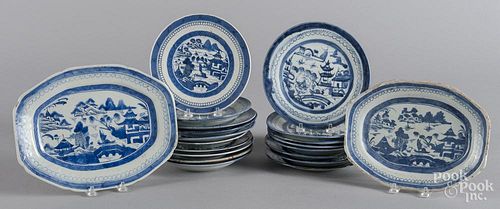 Eighteen Chinese export blue and white porcelain