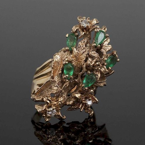 Emerald and Diamond 18k Ring