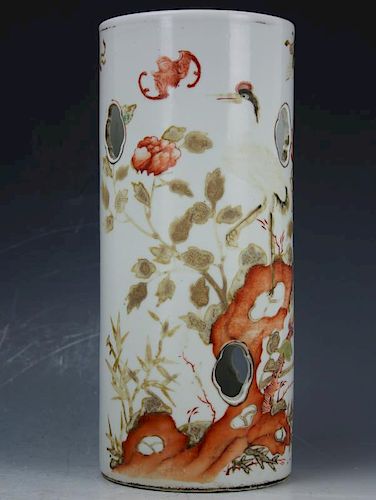 A red peony floral porcelain hat stand with Yi He Xing Mark