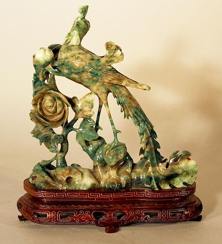 Chinese jade bird sculpture