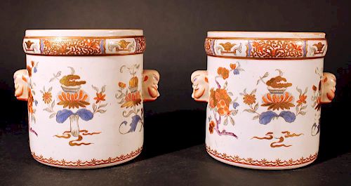 Pair of Compagnie des Indes porcelain pots