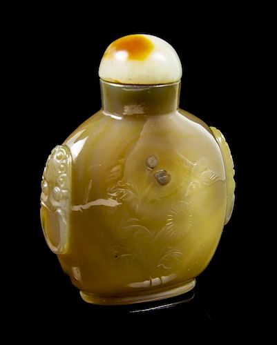 An Agate Snuff Bottle, Height 2 1/2 inches.