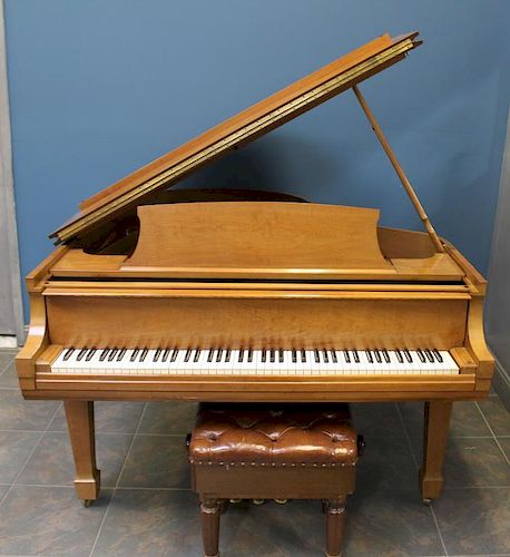 STEINWAY and Sons. Model M, Serial  # 376222.