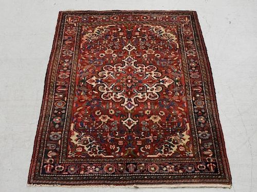 Persian Oriental Sarouk Wool Carpet Rug