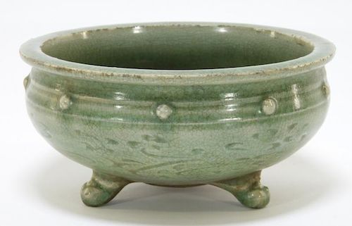 Chinese Min Longquan Celadon Porcelain Tripod Bowl