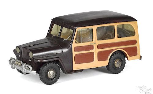 Al-toy cast Willys Overland Jeep station wagon