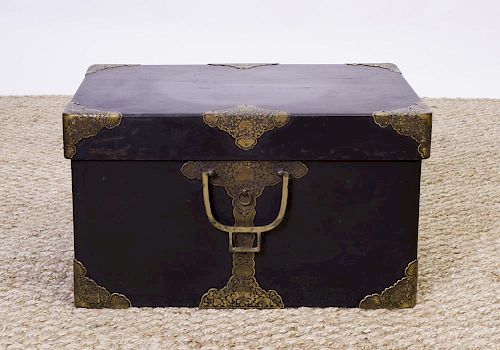 JAPANESE BRASS-MOUNTED LACQUER BOX