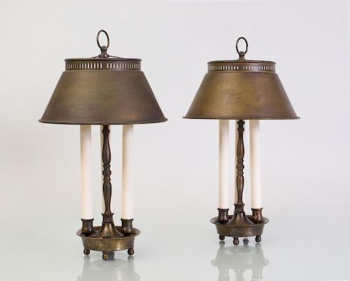 PAIR OF THREE-LIGHT TÔLE TABLE LAMPS