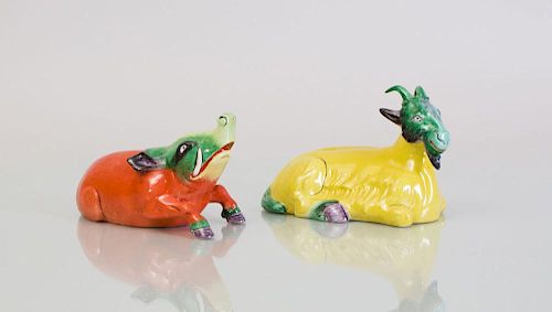TWO FRENCH GLAZED PORCELAIN MODELS OF ANIMALS DECORATED IN THE CHINESE TASTE