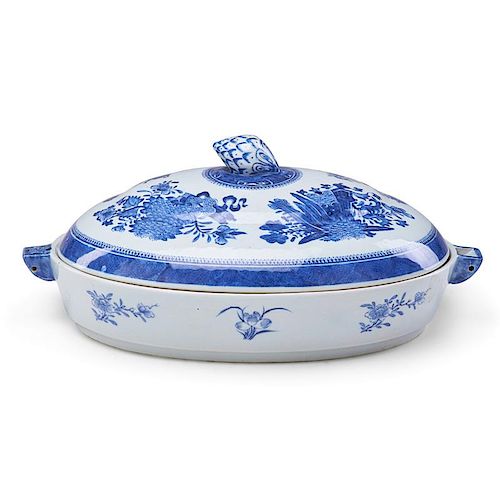 CHINESE EXPORT PORCELAIN COVERED HOT WATER DISH