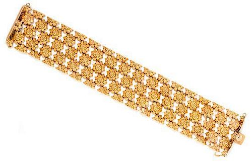 * A Retro 18 Karat Rose Gold Link Bracelet, DONNAGEMMA, Italy, 36.50 dwts.
