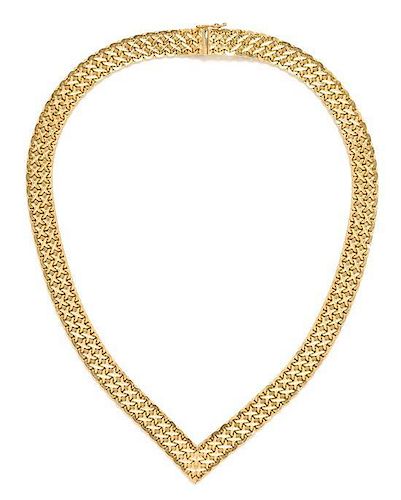 * A 14 Karat Yellow Gold Necklace, Italian, 33.00 dwts.