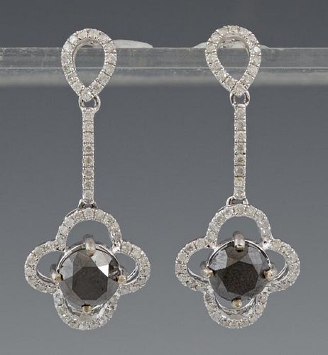 Pair of 14K White Gold Pierced Pendant Earrings, with diamond mounted pierced studs to a diamond mounted bar, suspending a di