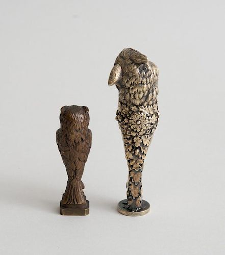 CONTINENTAL SILVER-GILT OWL-FORM SEAL AND A BRONZE SEAL