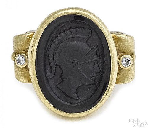 18K yellow gold black intaglio ring