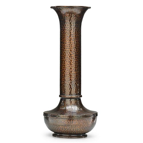 ROYCROFT Tall American Beauty vase