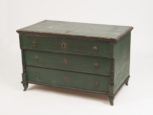 CONTINENTAL GREEN PAINTED PINE BLANKET CHEST