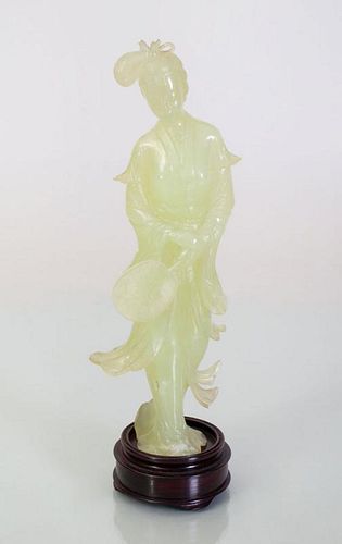 CHINESE HARDSTONE FIGURE OF A BEAUTY WITH FAN