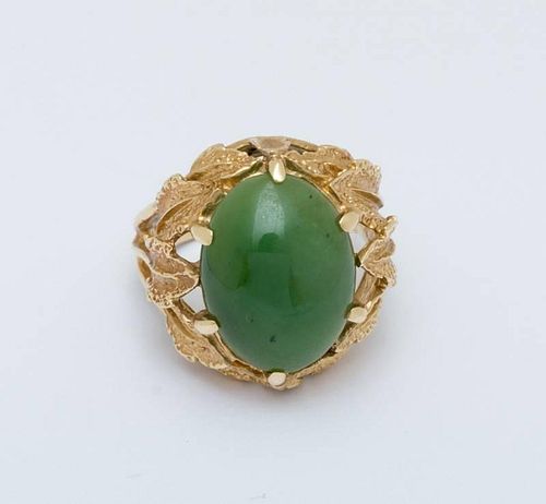 14K YELLOW GOLD AND NEPHRITE RING