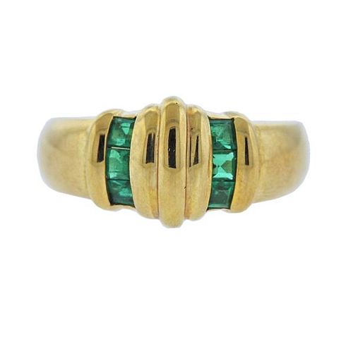 18k Gold Green Stone Ring 
