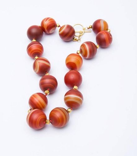 18K YELLOW GOLD AND RED AGATE BEADED NECKLACE