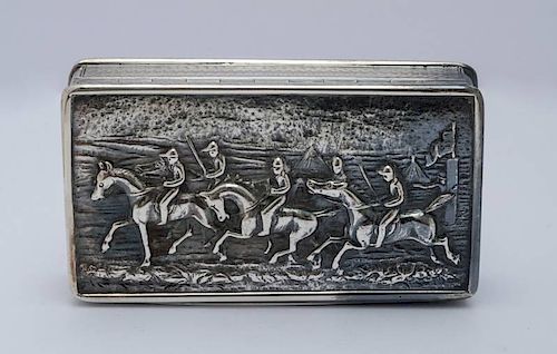 EARLY VICTORIAN SILVER AND VERMEIL SNUFF BOX