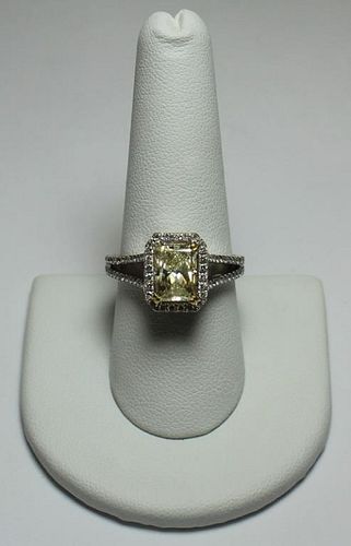JEWELRY. 18kt Gold and Yellow Diamond Engagement