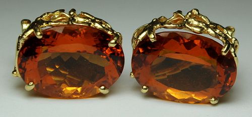 JEWELRY. Pair of 14kt Gold and Citrine Earrings.