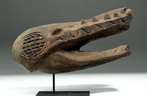 Early 20th C. Papua New Guinea Wood Carving - Crocodile