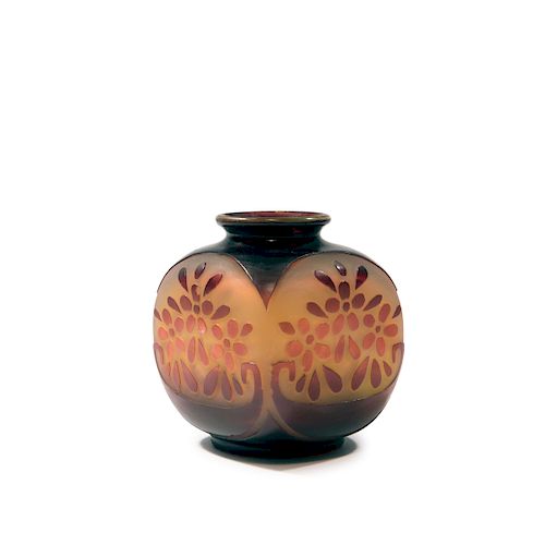 Fleurettes' vase, 1920s