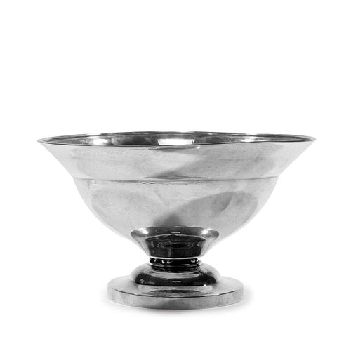 Footed '413' bowl, c1915