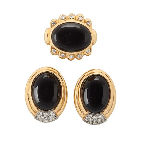 ONYX, DIAMOND & YELLOW GOLD RING & EARRING SUITE