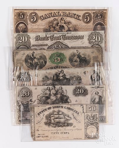 Group of bank notes and confederate currency
