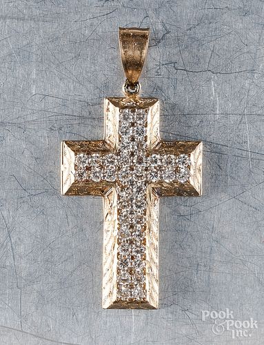 10K yellow gold and zirconia cross pendant
