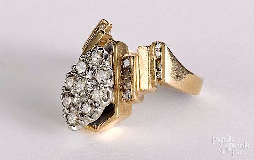10K yellow gold and diamond cluster ring, 5.8 dwt.